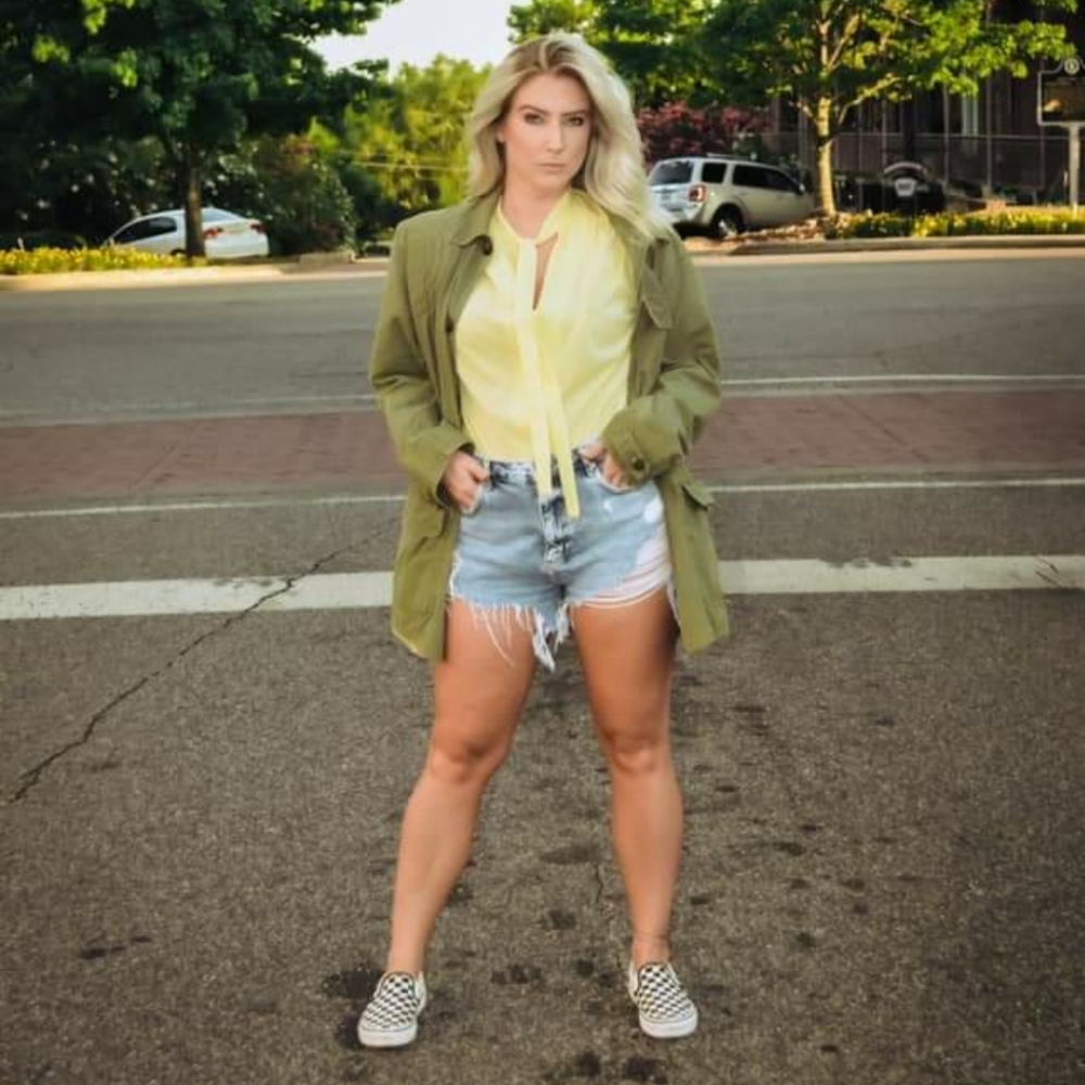 Vintage Center Stage top